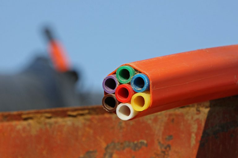 glass fiber 6153991 1920 768x512