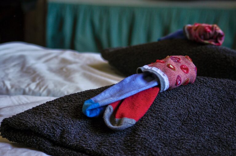 odd socks gfb556618e 1920 768x510