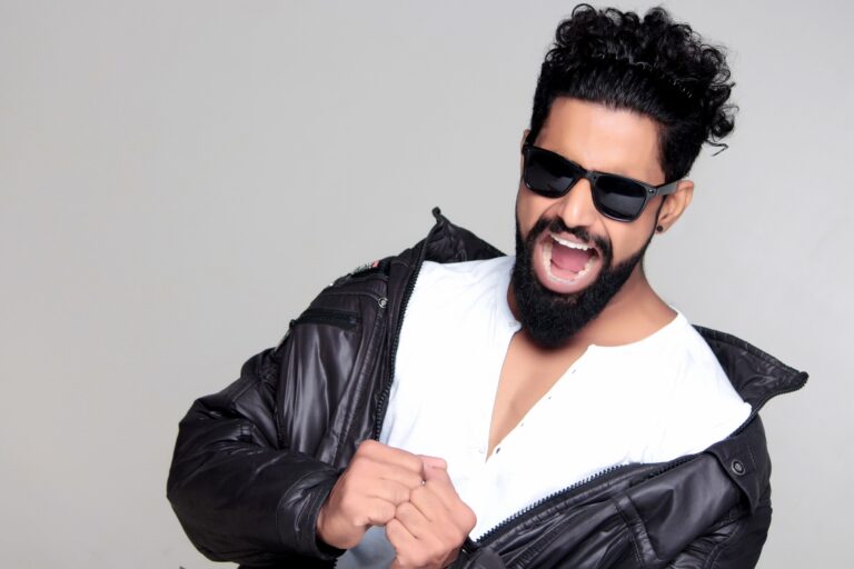 person 1504317 1920 768x512