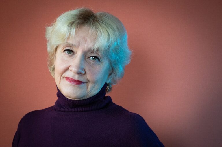 woman 6921199 1920 768x510